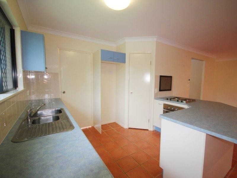 10 St Albans Road, Mount Louisa QLD 4814