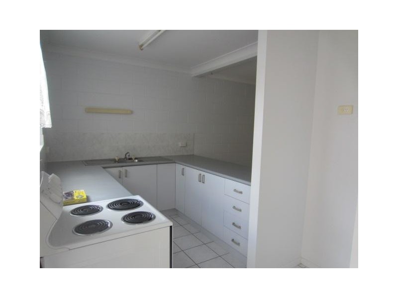 Pimlico QLD 4812