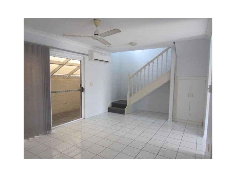 Pimlico QLD 4812