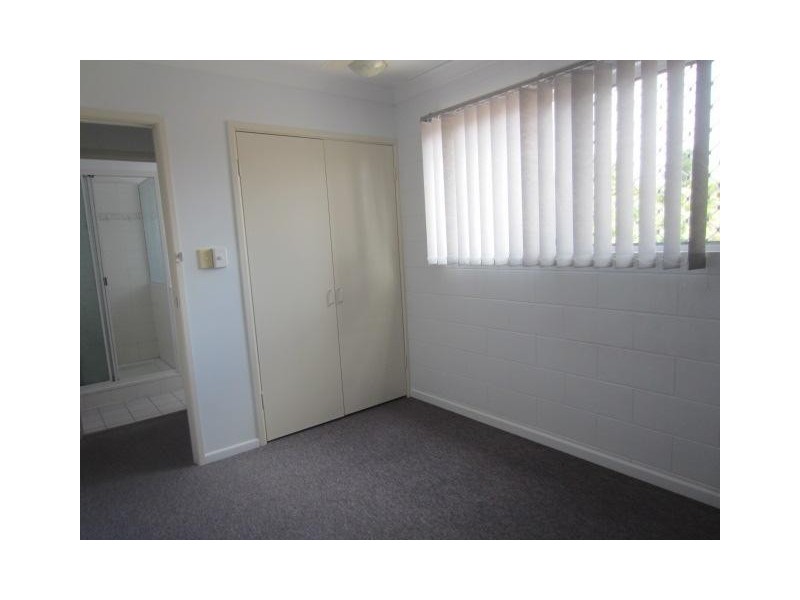 Pimlico QLD 4812