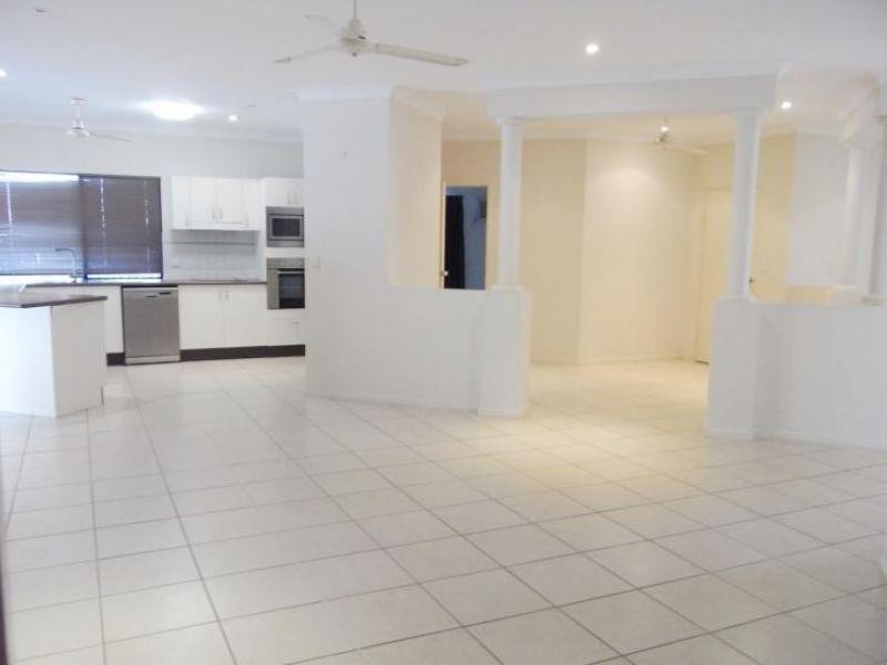 12 Goicoechea Drive, Bushland Beach QLD 4818