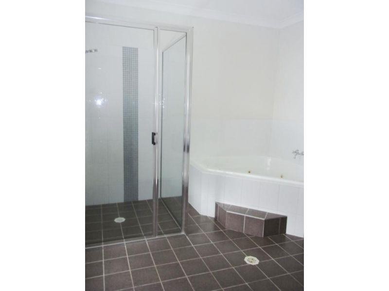 12 Goicoechea Drive, Bushland Beach QLD 4818