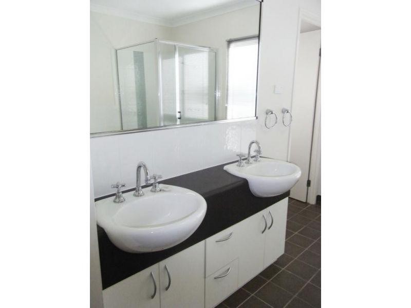 12 Goicoechea Drive, Bushland Beach QLD 4818