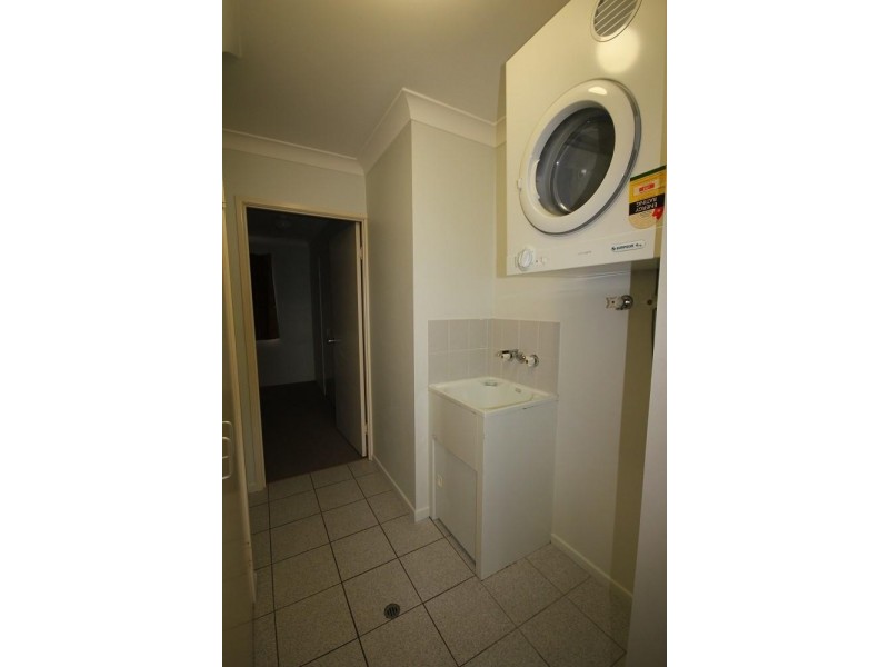 10/32 Henry Street, West End QLD 4810