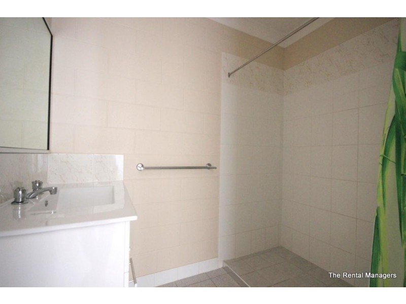 10/32 Henry Street, West End QLD 4810