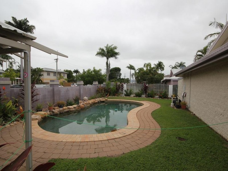 10/32 Henry Street, West End QLD 4810