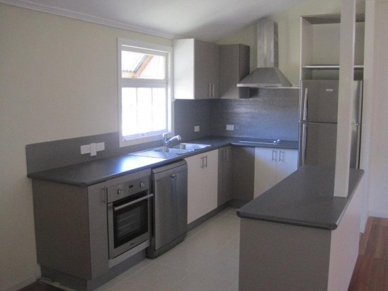 46 Livingstone Street, West End QLD 4810