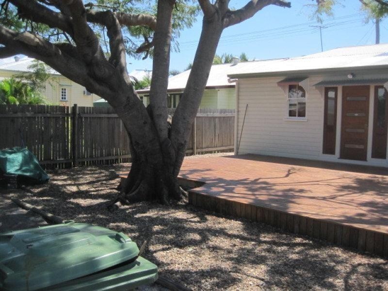 46 Livingstone Street, West End QLD 4810