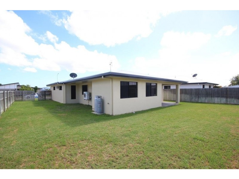 3 Rushtons Way, Mount Louisa QLD 4814