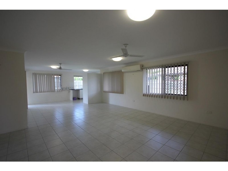 3 Rushtons Way, Mount Louisa QLD 4814