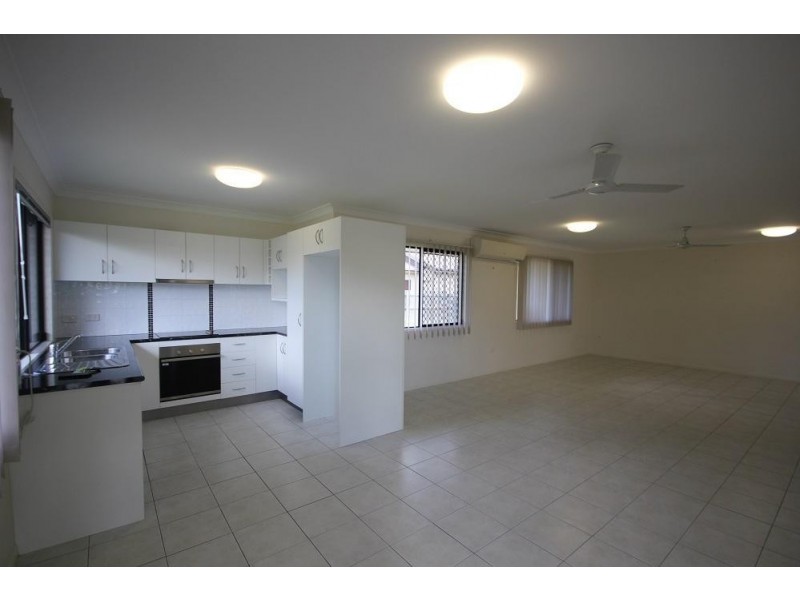 3 Rushtons Way, Mount Louisa QLD 4814