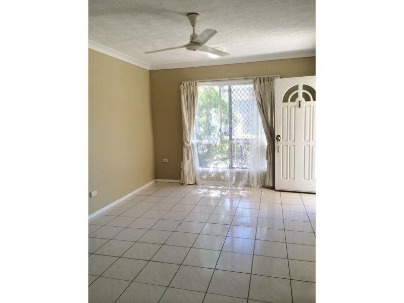 2/44 Lowth Street, Rosslea QLD 4812