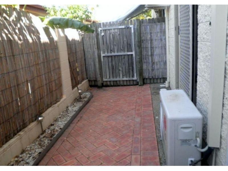 2/44 Lowth Street, Rosslea QLD 4812