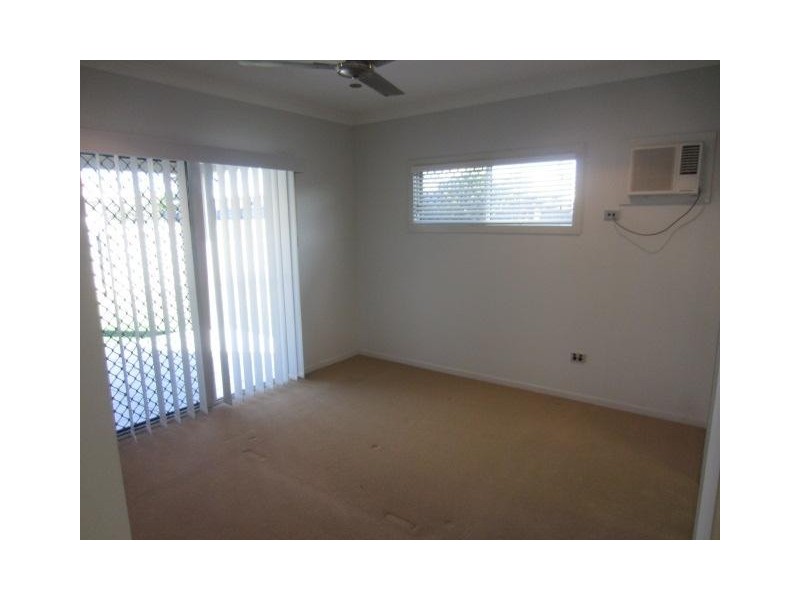 24 Daintree Drive, Bushland Beach QLD 4818