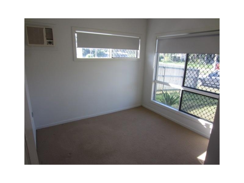 24 Daintree Drive, Bushland Beach QLD 4818