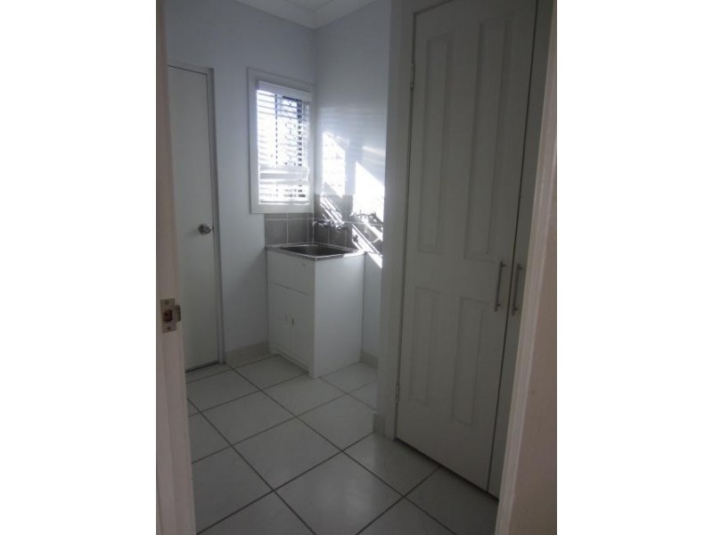 24 Daintree Drive, Bushland Beach QLD 4818