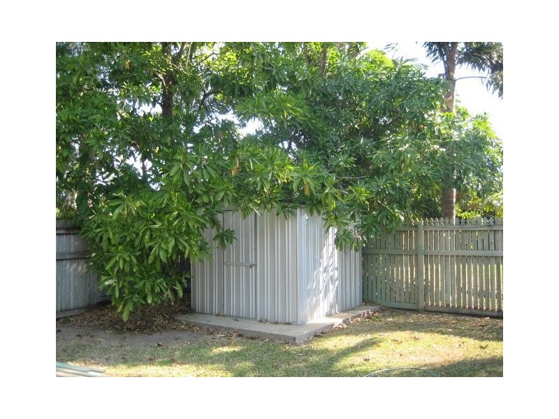 11 Joshua Crescent, Bushland Beach QLD 4818