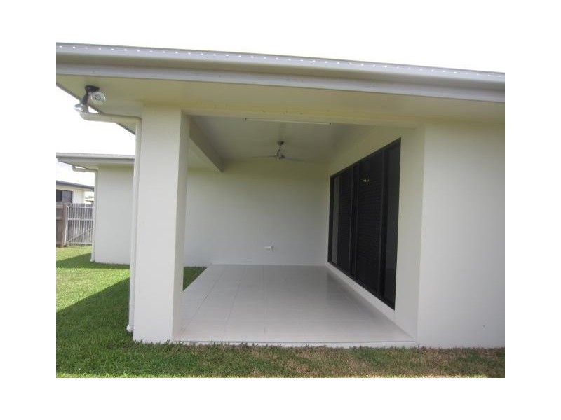 32 Armistice Street, Burdell QLD 4818