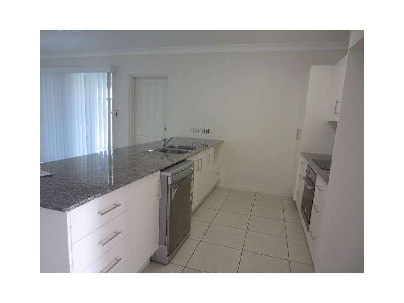 32 Armistice Street, Burdell QLD 4818