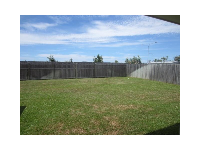 32 Armistice Street, Burdell QLD 4818