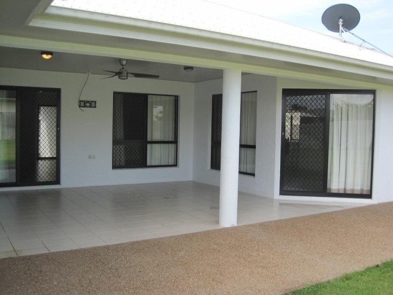 95 Woodwark Drive, Bushland Beach QLD 4818