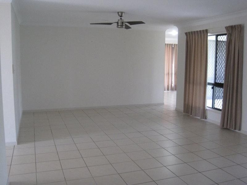 95 Woodwark Drive, Bushland Beach QLD 4818