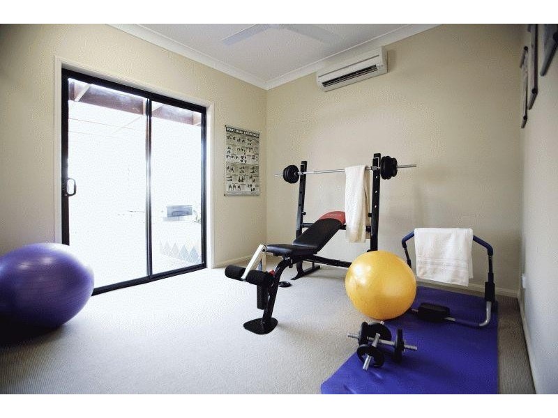 4 Arafura Close, Burdell QLD 4818