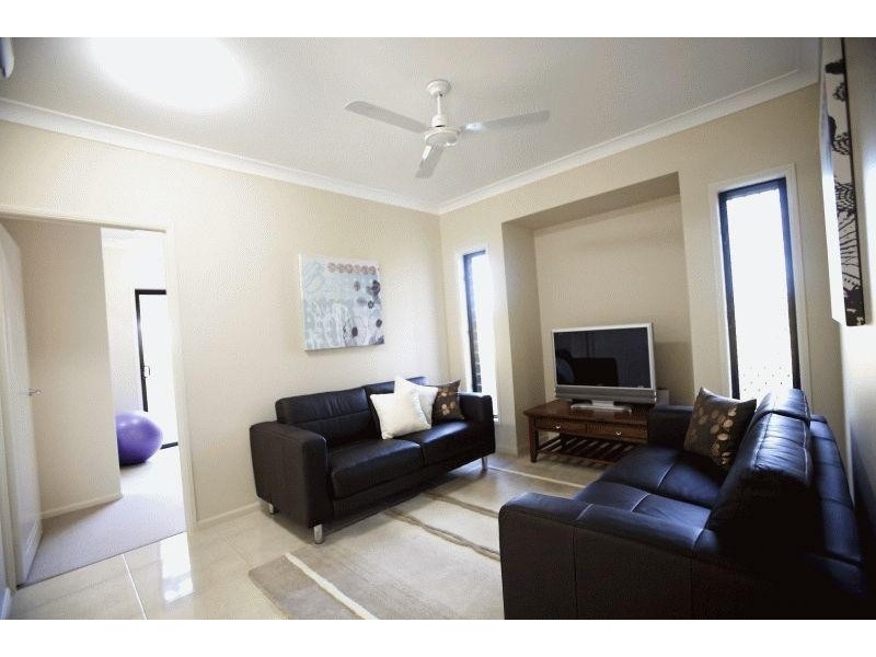 4 Arafura Close, Burdell QLD 4818