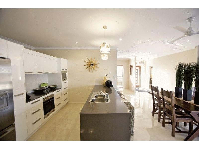 4 Arafura Close, Burdell QLD 4818