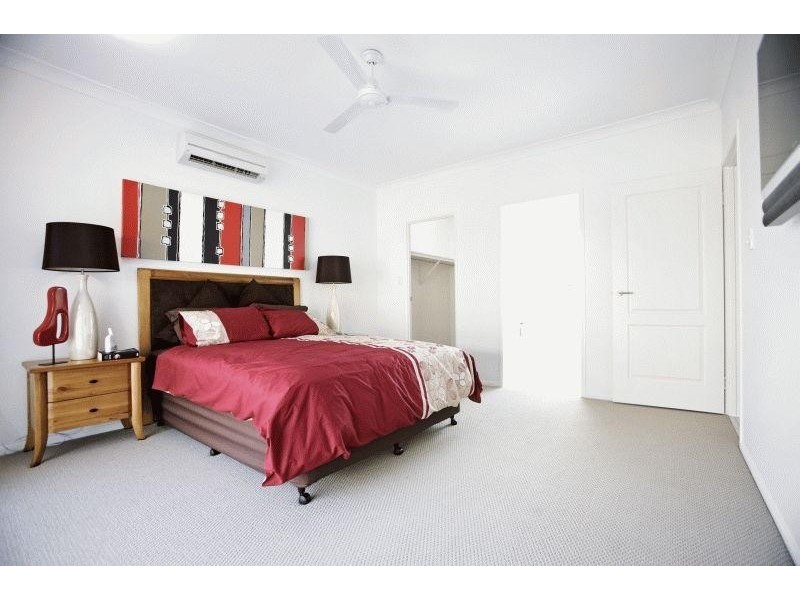 2 Arafura Close, Burdell QLD 4818