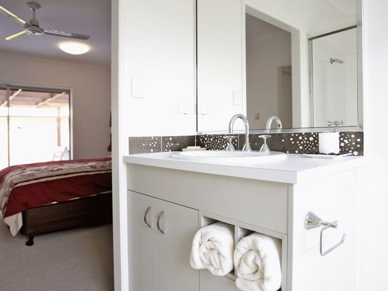 2 Arafura Close, Burdell QLD 4818