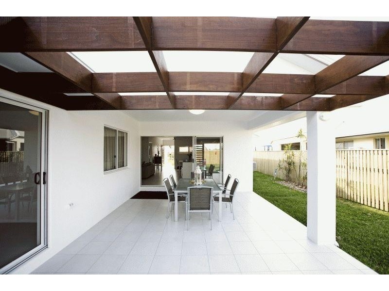 2 Arafura Close, Burdell QLD 4818