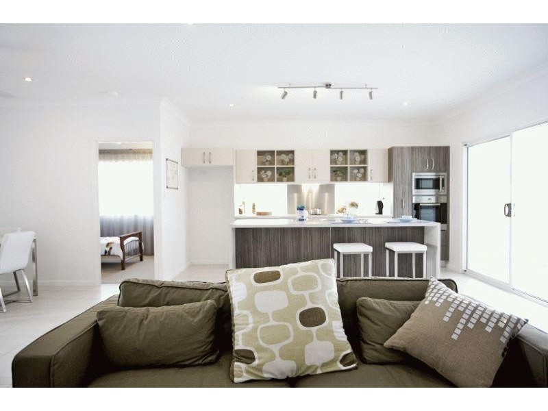 2 Arafura Close, Burdell QLD 4818