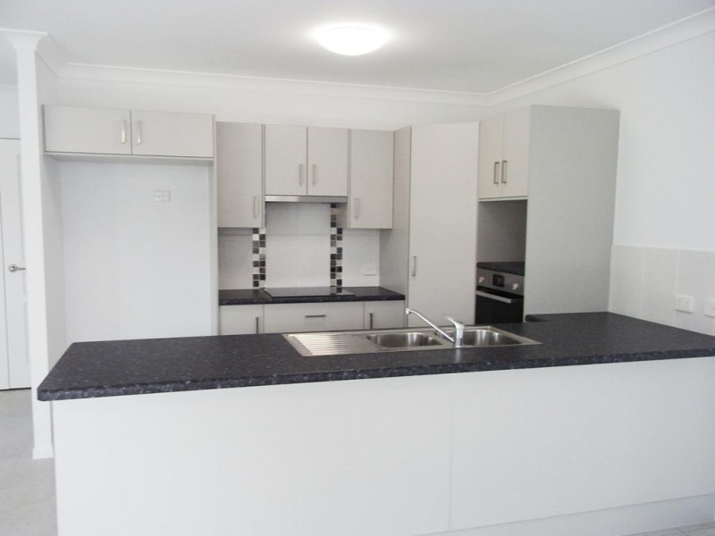 5 Makena Crescent, Burdell QLD 4818