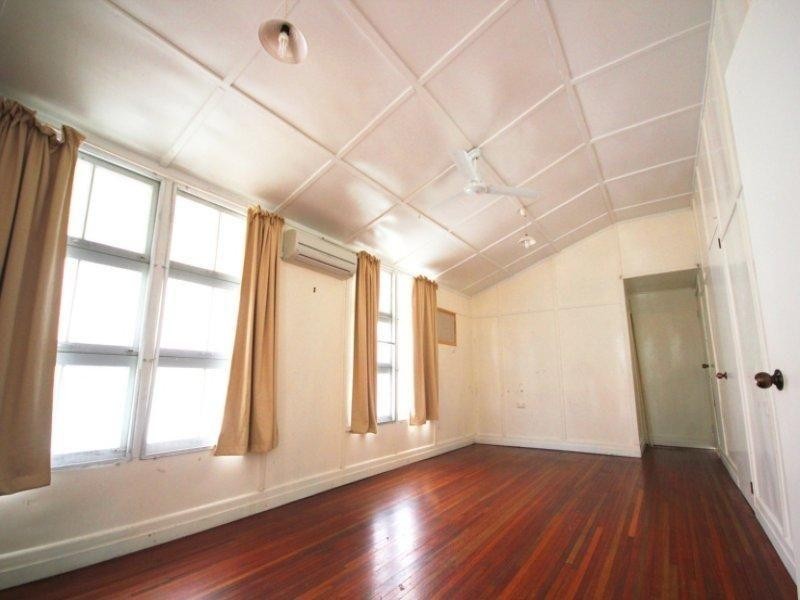 Railway Estate QLD 4810