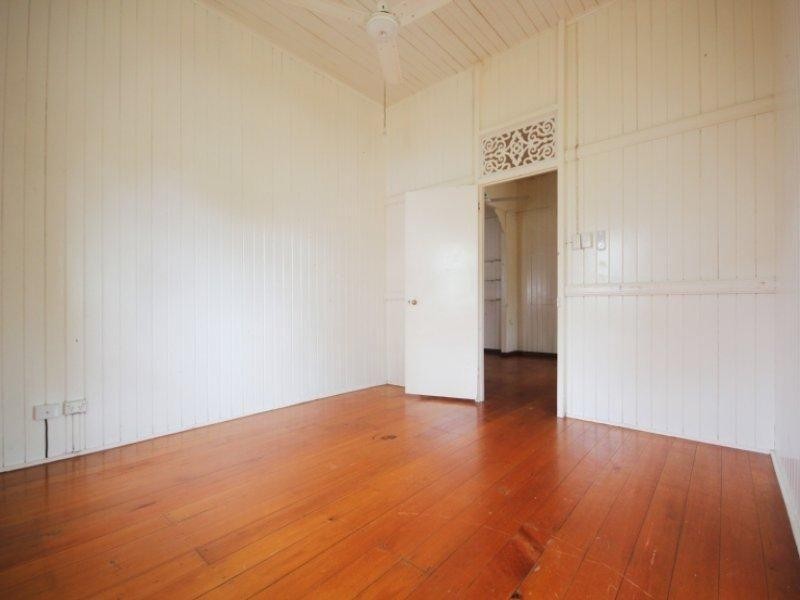 Railway Estate QLD 4810