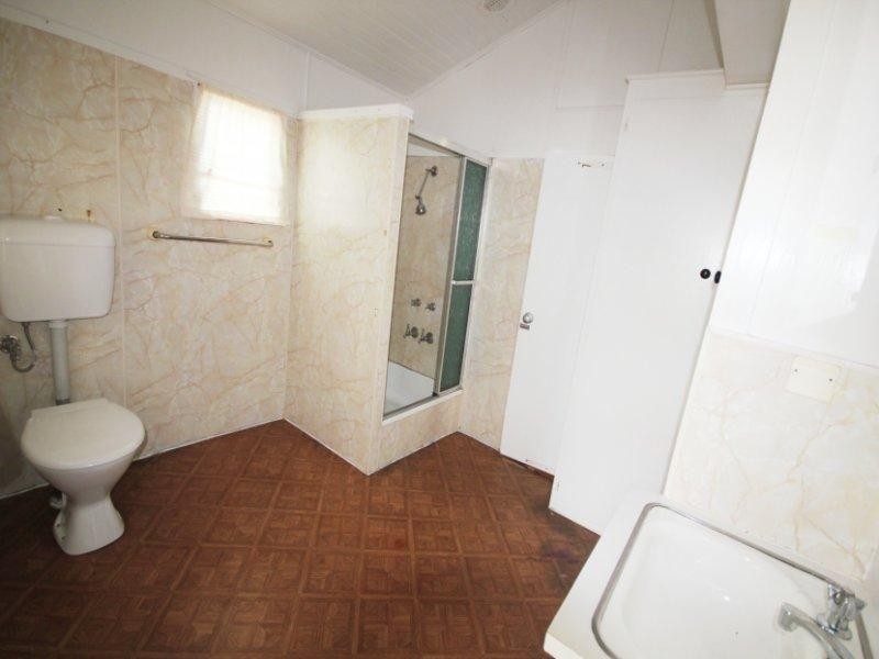 Railway Estate QLD 4810