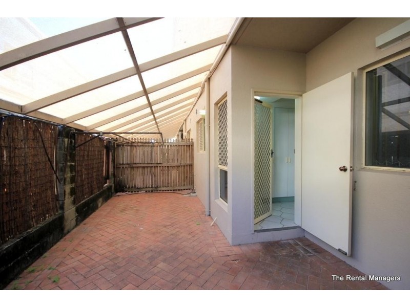 3/4-6 Cheyne Street, Pimlico QLD 4812