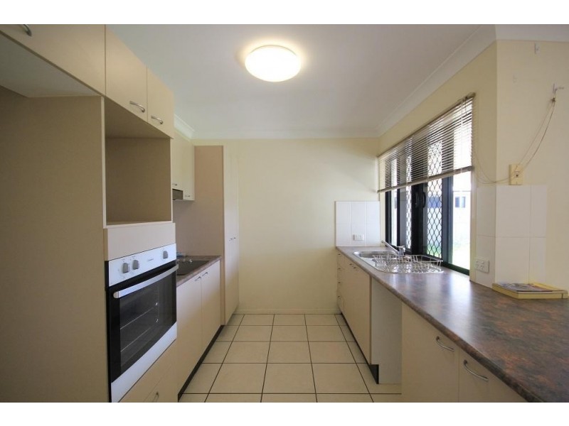 5 Heathcote Court, Deeragun QLD 4818