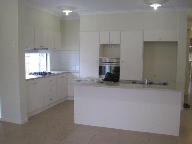 10 Yarra Crescent, Kelso QLD 4815