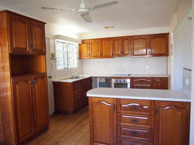 19 Sallows Street, Pallarenda QLD 4810