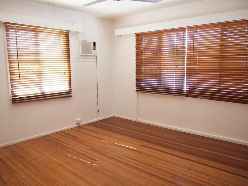 19 Sallows Street, Pallarenda QLD 4810