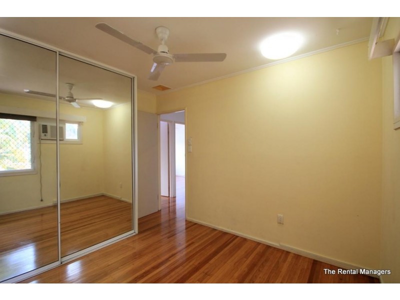 19 Sallows Street, Pallarenda QLD 4810