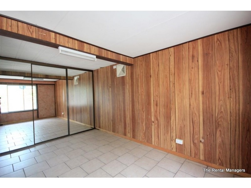 19 Sallows Street, Pallarenda QLD 4810