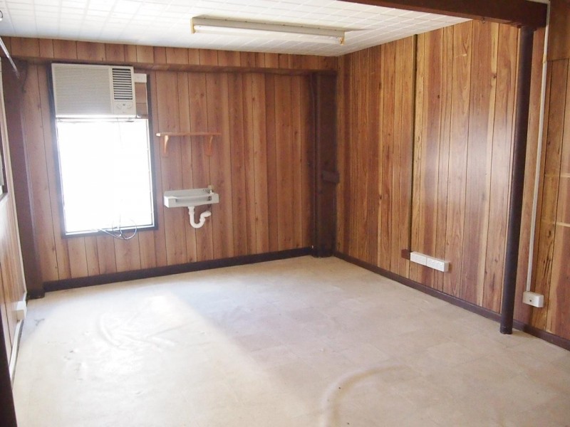 19 Sallows Street, Pallarenda QLD 4810