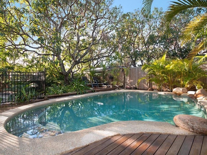 80 Carmody Street, Hermit Park QLD 4812