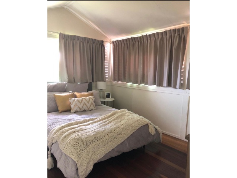 80 Carmody Street, Hermit Park QLD 4812