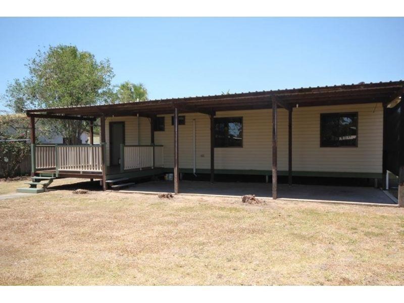 9 Woodlea Court, Kelso QLD 4815