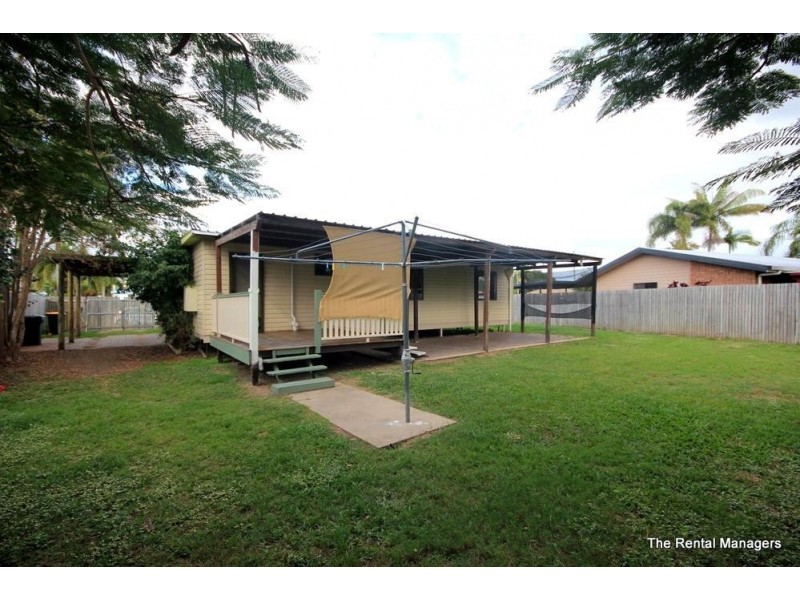 9 Woodlea Court, Kelso QLD 4815