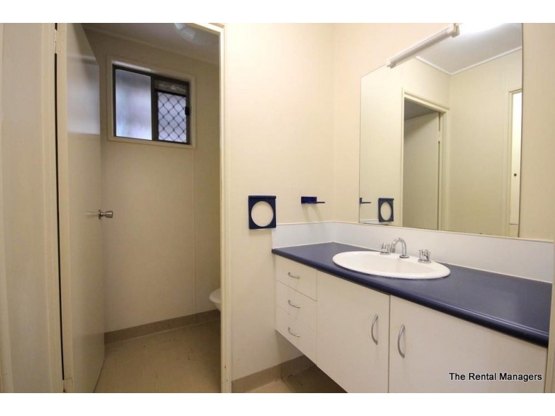 9 Woodlea Court, Kelso QLD 4815